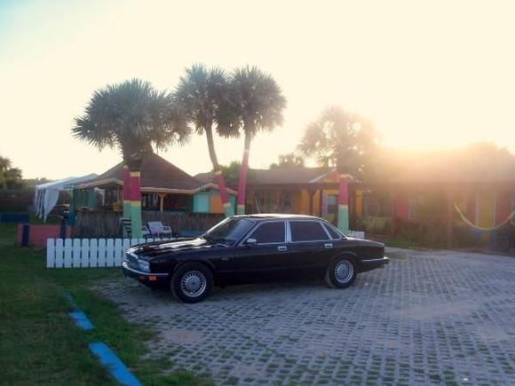 XJ6 Sovereign Saloon