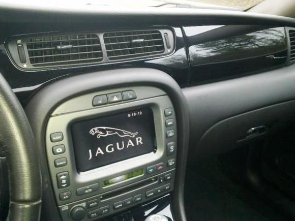 Piano Black wood, also the new logo after Satnav update