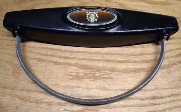 Miscellaneous - 1973 jaguar xj6 series 1 sedan genuine oem horn ring with growler - Used - 1973 Jaguar XJ6 - Pacifica, CA 94044, United States