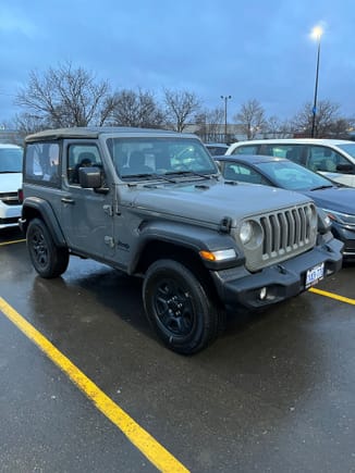 I just picked it up today from the dealership. My first Jeep I don’t think it will look like this for very long already looking to lift it and throw on a set of 35 inch tires and a set of wheels. 