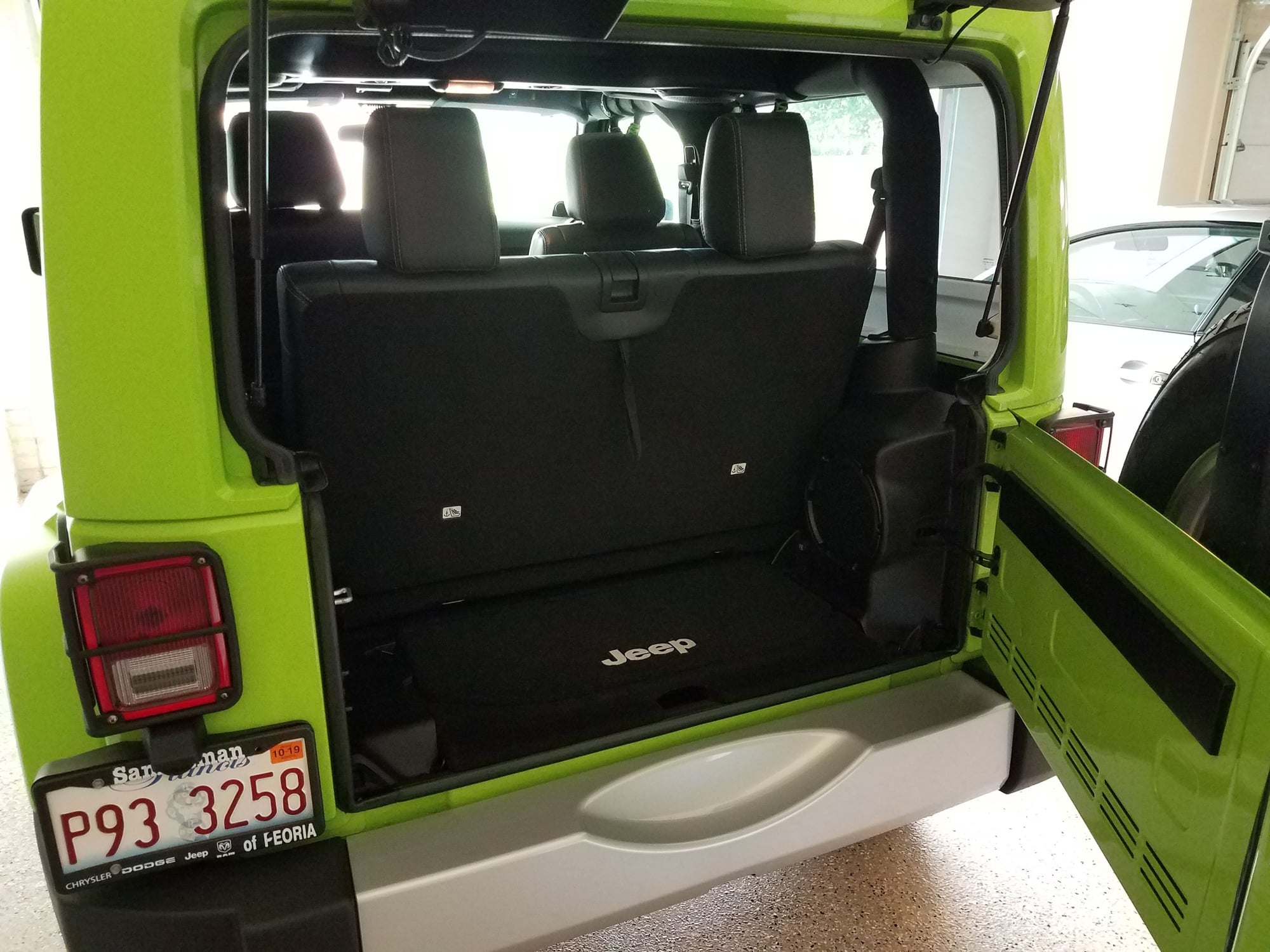 2012 Jeep Wrangler - Gecko Green Sahara, 2012, 13,800 Miles fully loaded - Used - VIN 1C4AJWBG1CL242281 - 13,800 Miles - 6 cyl - 4WD - Manual - SUV - Other - Peoria, IL 61615, United States