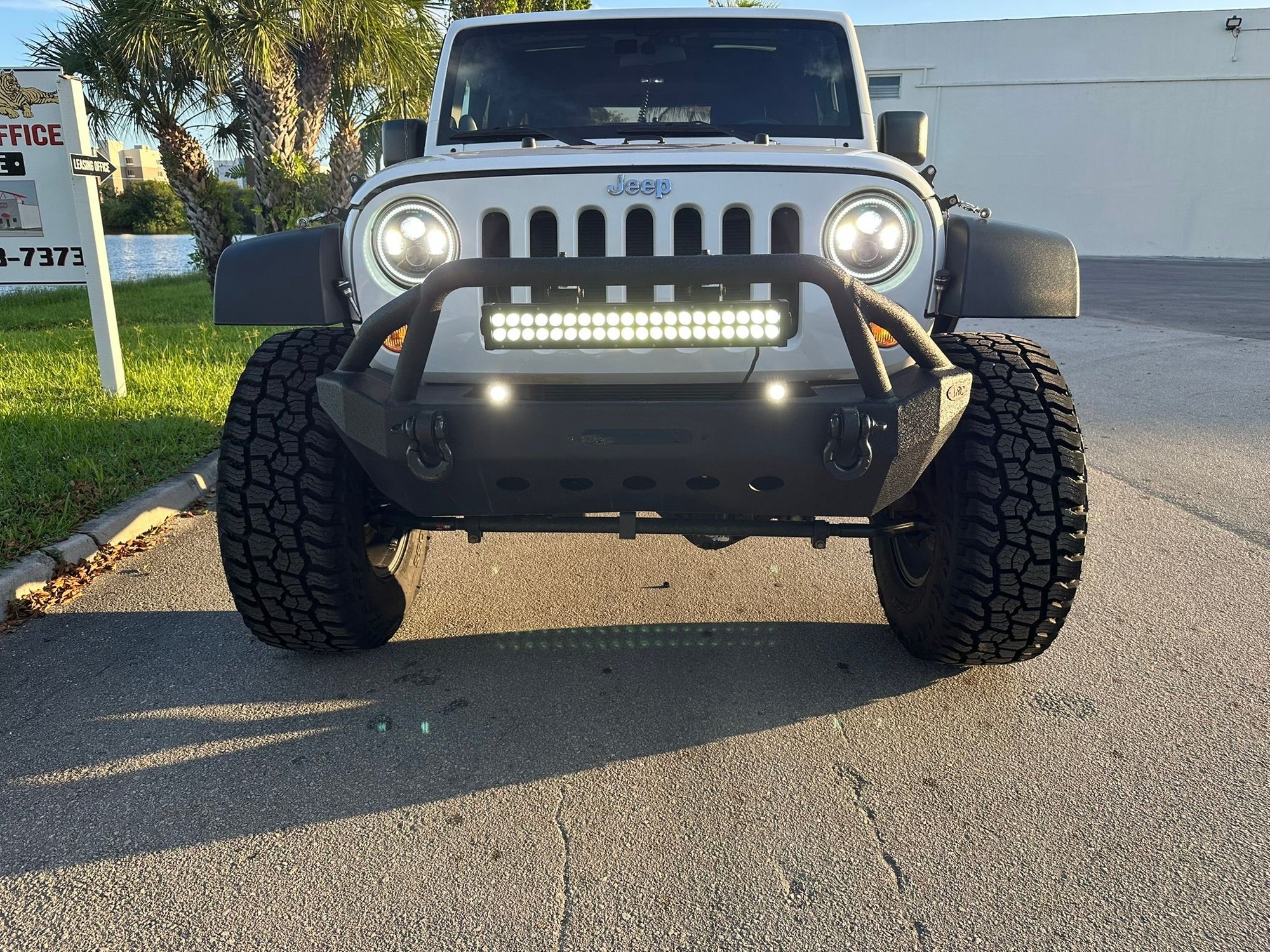 2013 Jeep Wrangler - 2013 2 Door Half Door Rubicon With Extras - Used - VIN 1C4BJWCG5DL505666 - 103,736 Miles - 6 cyl - 4WD - Manual - SUV - White - Hollywood, FL 33020, United States