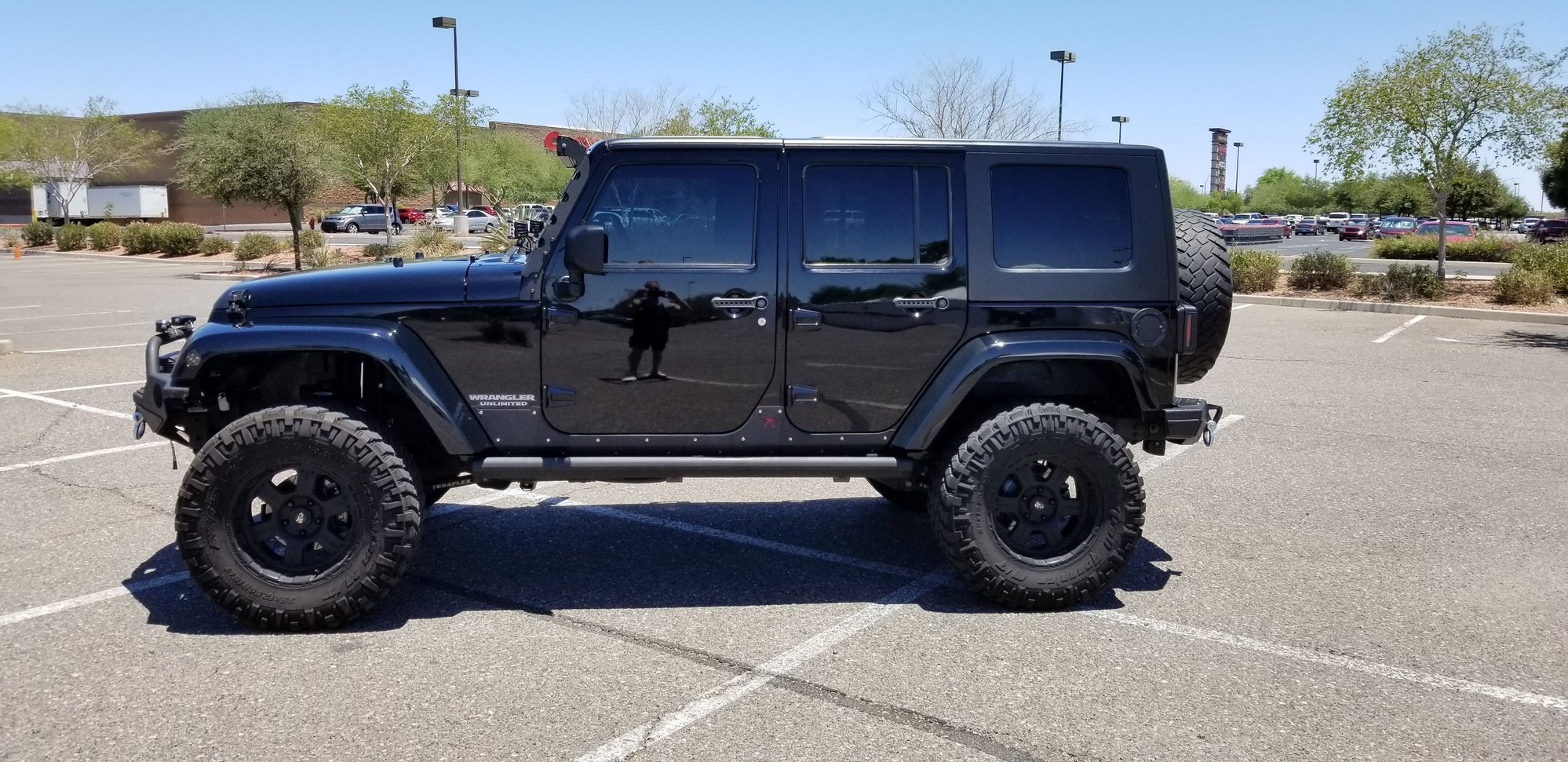 2010 Jeep Wrangler - 2010 Jeep Wrangler Unlimited Sahara 4x4 (Custom) - Used - VIN 1J4HA5H17AL185524 - 69,000 Miles - 6 cyl - 4WD - Automatic - SUV - Black - Phoenix, AZ 85037, United States