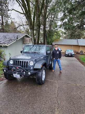 My name is Beau Brinkley, I'm 18 and this is my 1st Jeep- bought on 4/30/24. Dad was an avid Jeeper, so we're continuing the journey.  I live in Northern California (Placerville)and am not far from The Rubicon trail.