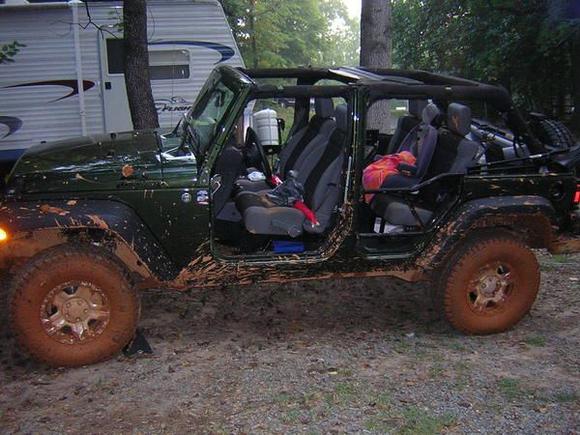 camp Jeep 06 Virginia red clay was a driving experiance (nightmare)