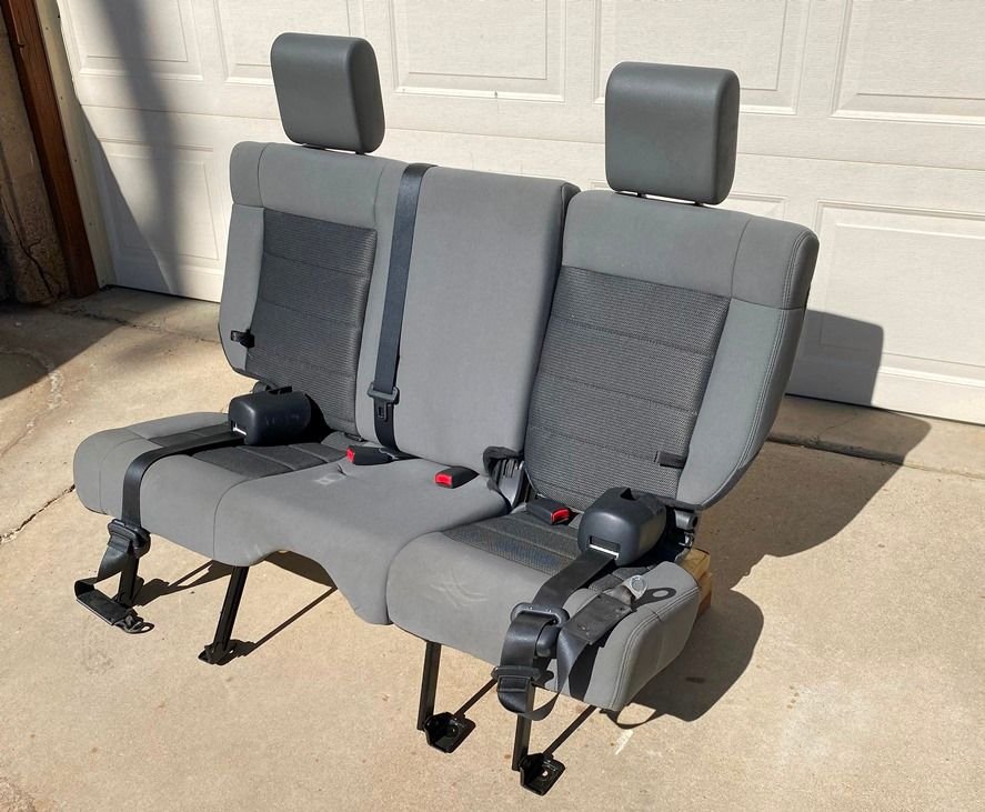Interior/Upholstery - OEM Rear 60 / 40 seats from a 2010 JKU - Used - 2010 Jeep Wrangler - San Diego, CA 92020, United States