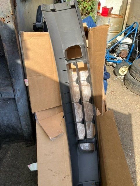 Accessories - U.K B2500 spares,JOBLOT - Used - 1999 to 2006 Mazda B2500 - Wickford CM111Q, United Kingdom