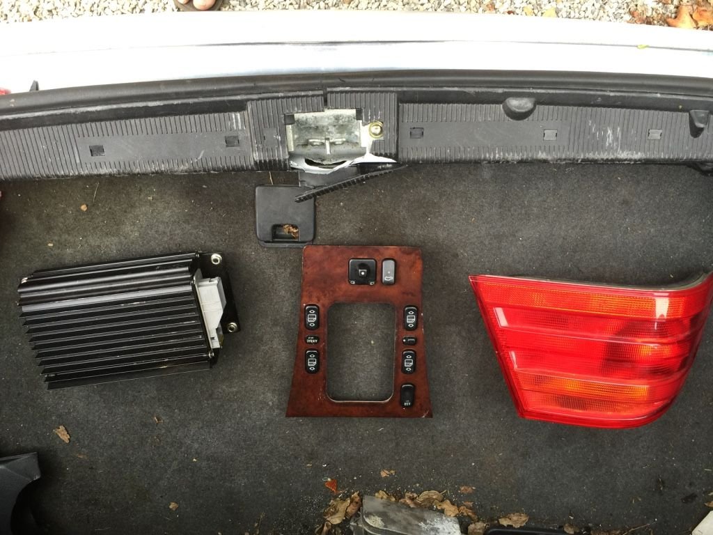 1999 Mercedes-Benz E320 - various parts available at various prices - Miscellaneous - $100 - Bean Station, TN 37708, United States