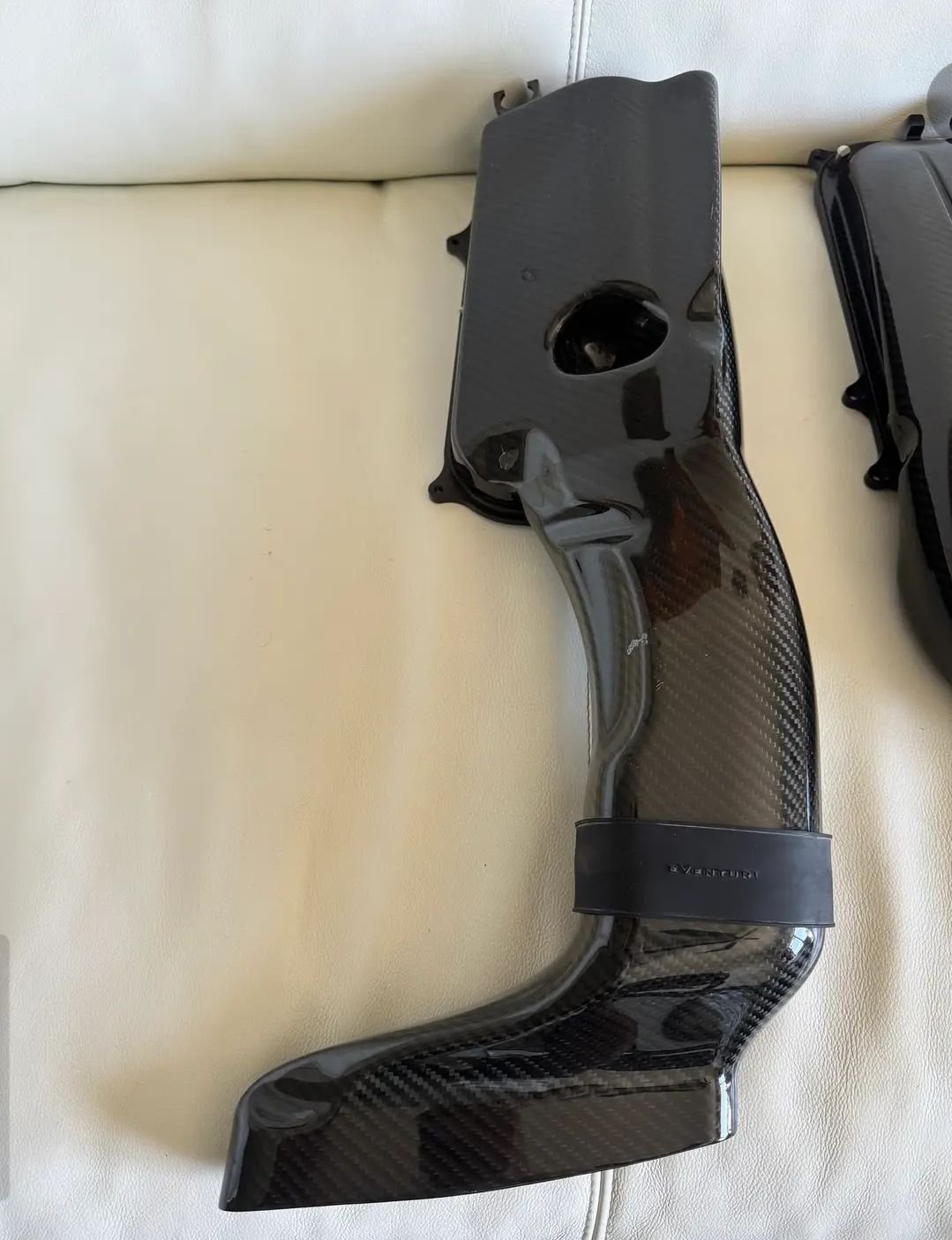 Engine - Intake/Fuel - Eventuri Carbon Fiber Intake Mercedes c63  AMG W205 M177 - Used - 2015 to 2021 Mercedes-Benz C63 AMG - Los Angeles, CA 90047, United States