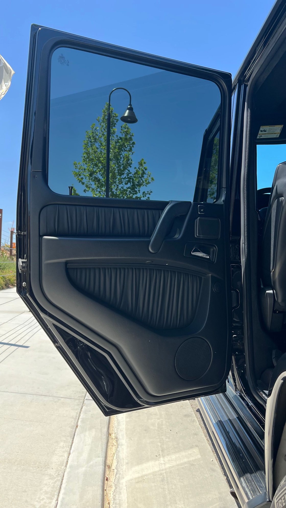 2014 Mercedes-Benz G63 AMG - 2014 Mercedes-Benz G-Wagen G63 AMG 77k miles Excellent Condition - Used - VIN WDCYC7DF6EX221340 - 8 cyl - 4WD - Automatic - SUV - Black - Santa Clarita, CA 91350, United States