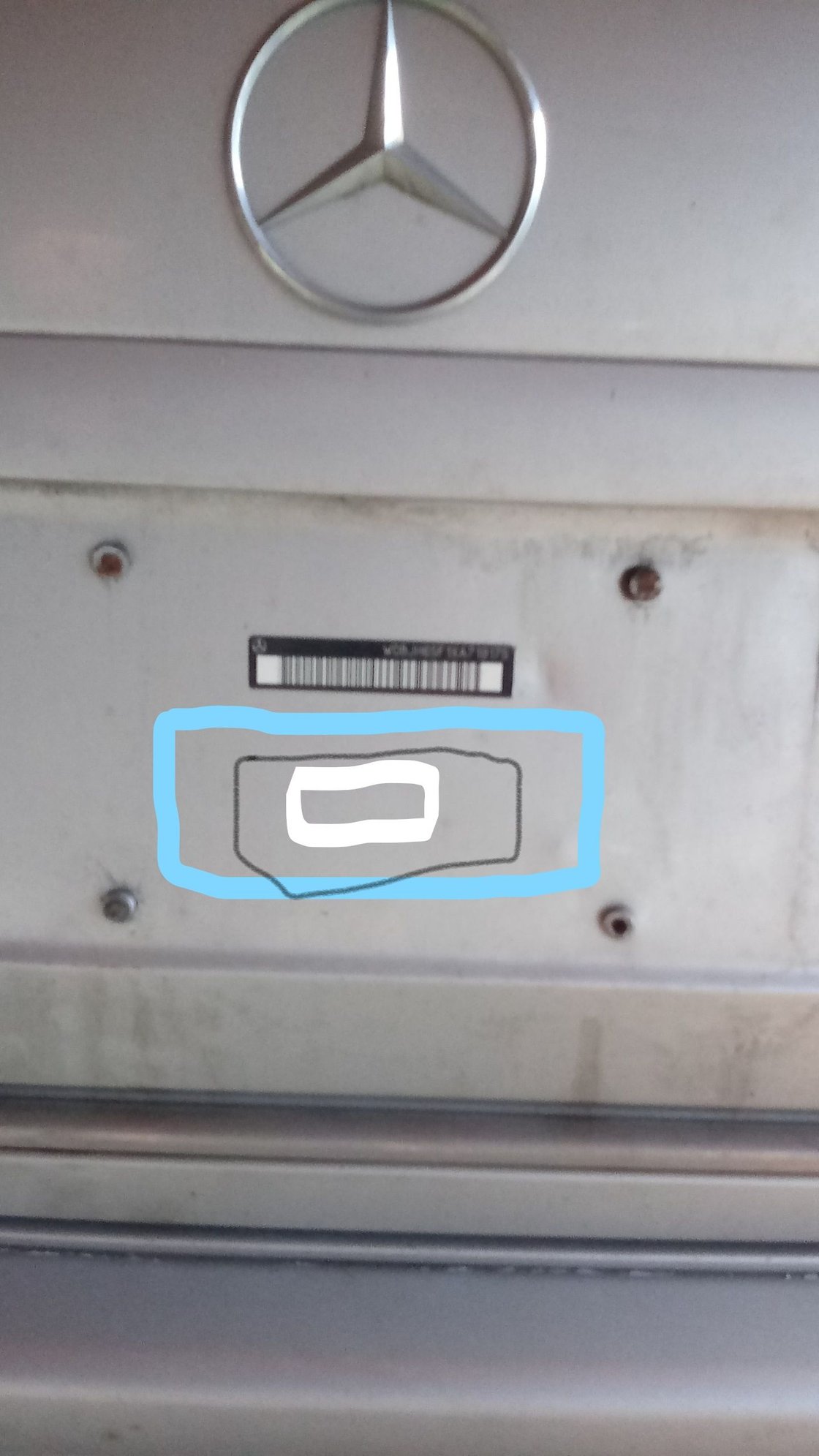 99 e320 tailgate won't open Forums