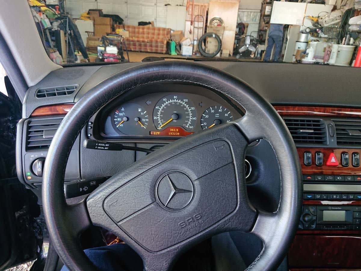 1999 Mercedes-Benz E430 - 1999 Mercedes Benz E430 - Used - VIN WDBJF70H1XA932387 - 193,300 Miles - 8 cyl - 2WD - Automatic - Sedan - Black - Walnut Creek, CA CA, United States