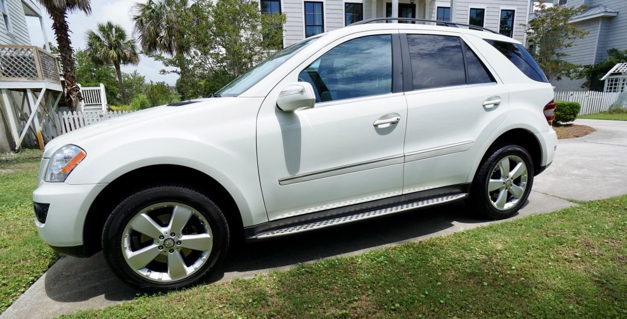 2010 Mercedes-Benz  - 2010 ML350 with WARRANTY - Used - VIN 4J6338686AA610923 - 91,000 Miles - 6 cyl - AWD - Automatic - SUV - White - Isle Of Palms, SC 29451, United States