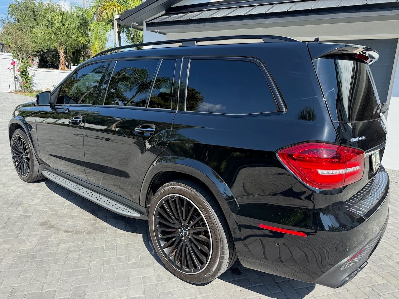 2017 Mercedes-Benz GLS63 AMG - 2017 GLS 63 AMG Well Maintained High-end Spec - Used - VIN 4JGDF7FE5HA956927 - 62,000 Miles - 8 cyl - AWD - Automatic - SUV - Black - Orlando, FL 32806, United States