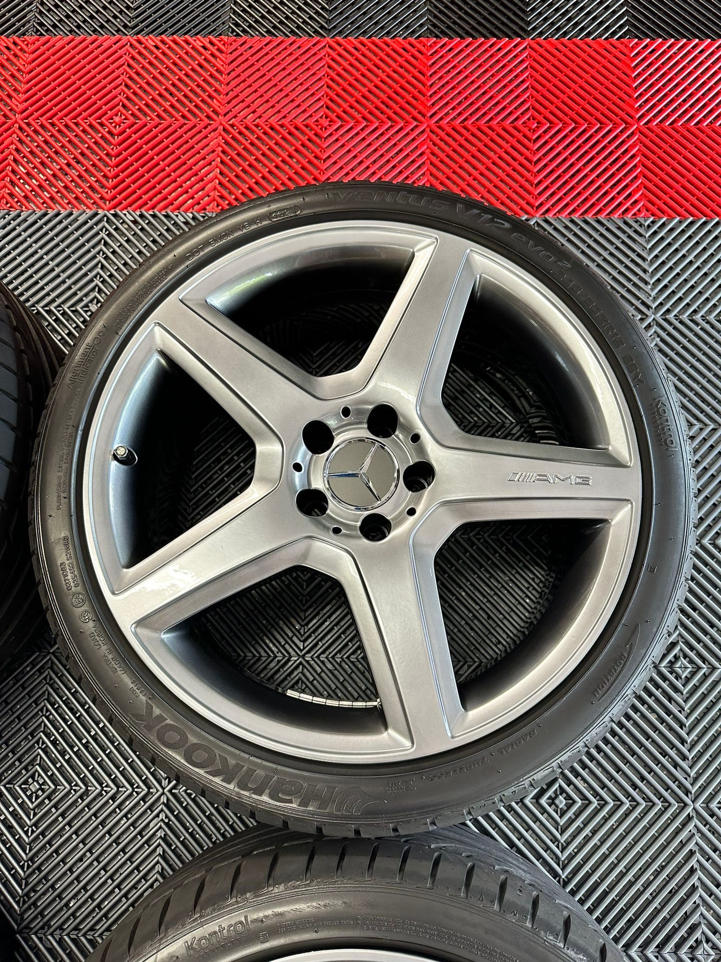 Wheels and Tires/Axles - Mercedes Benz OEM 19" W219 CLS55 CLS63 AMG Wheels with Tires - Used - All Years Mercedes-Benz E-Class - All Years Mercedes-Benz CLS-Class - Glendale Heights, IL 60139, United States