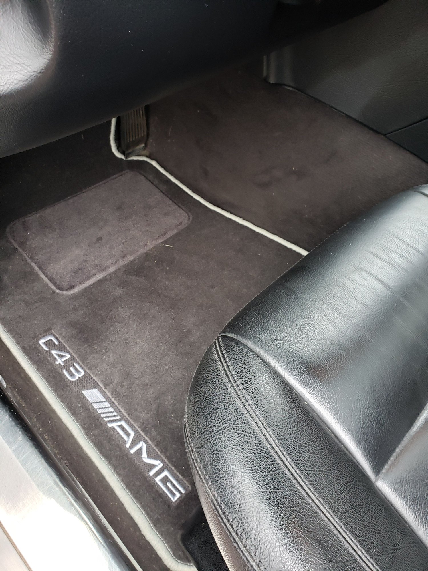 Interior/Upholstery - Mercedes W202 C43 AMG - OEM FLOOR MATS - DISCONTINUED - New - 1998 to 2000 Mercedes-Benz C43 AMG - Longueuil, QC J4M, Canada