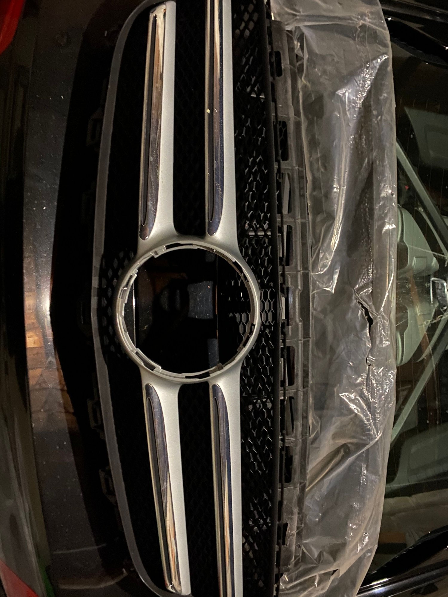 Exterior Body Parts - Mercedes benz E300 front grill W/ Cam hole - Used - 2017 to 2019 Mercedes-Benz E300 - Flushing, NY NY, United States