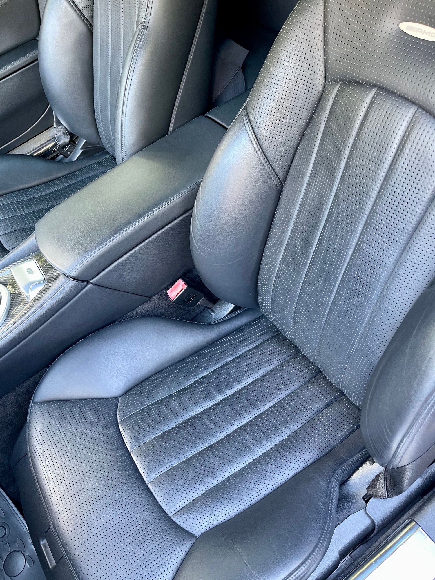 2009 Mercedes-Benz SL63 AMG - Impeccable condition 2009 SL63 AMG with low miles (P030 option car) - Used - VIN WDBSK70F59F145639 - 34,829 Miles - 8 cyl - 2WD - Automatic - Convertible - Silver - Tampa, FL 33611, United States