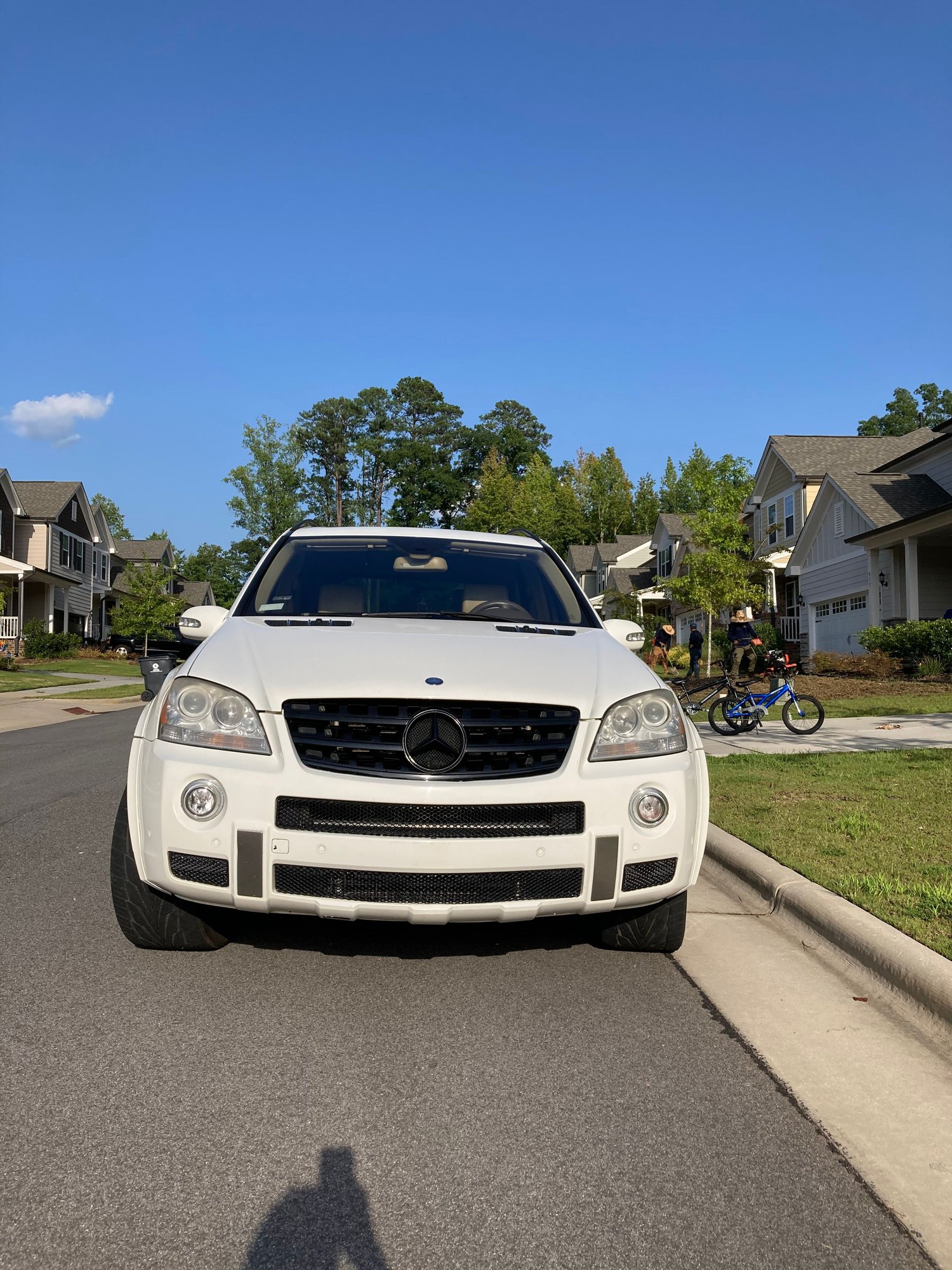 2007 Mercedes-Benz ML63 AMG - 2007 Mercedes ML63 - Used - VIN 4JGBB77E57A195252 - 165,000 Miles - 8 cyl - 4WD - Automatic - SUV - White - Apex, NC 27523, United States