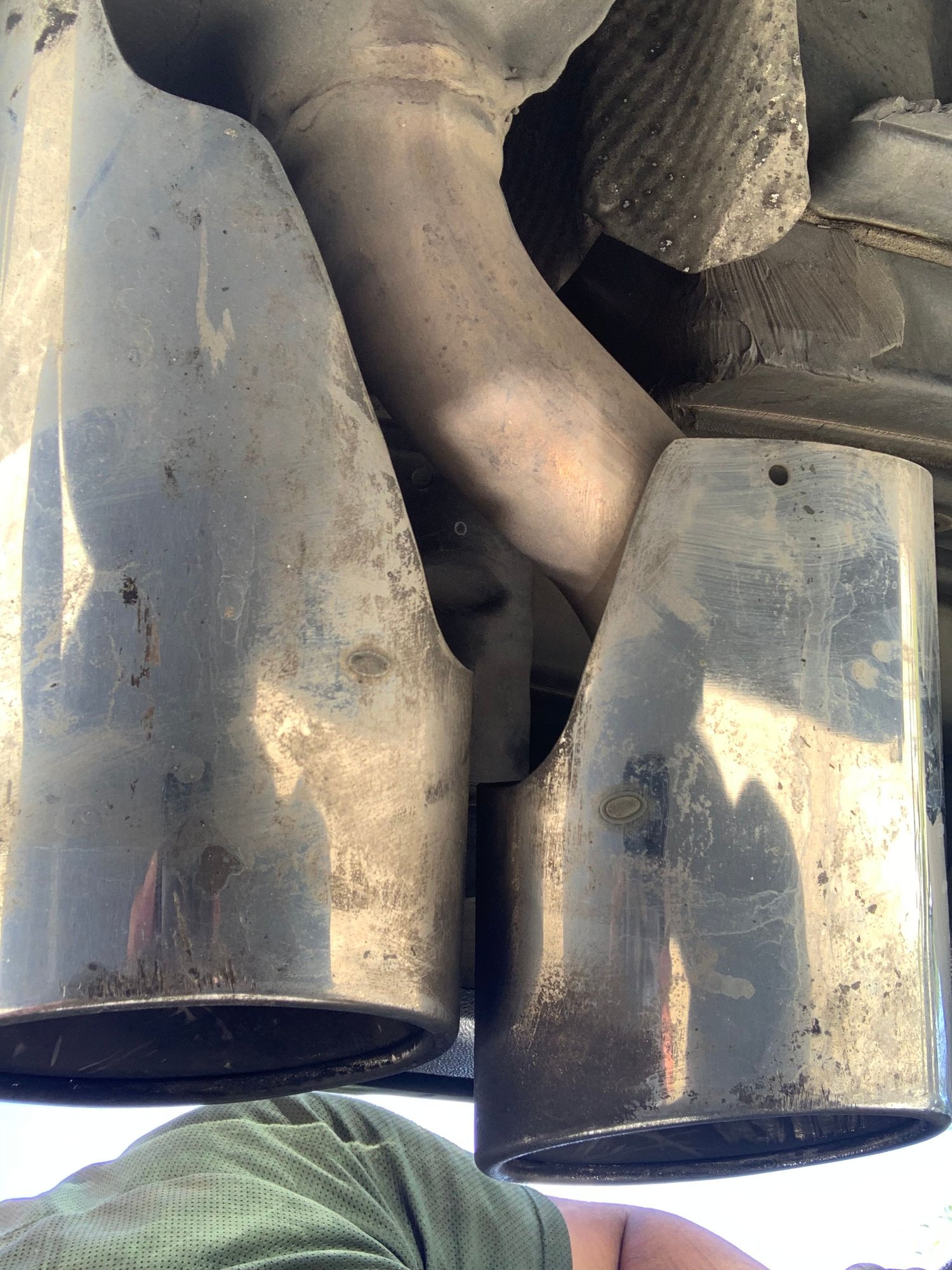 Engine - Exhaust - W211 E55 amg mufflers with tips - Used - 2003 to 2009 Mercedes-Benz E320 - 2003 to 2006 Mercedes-Benz E320 - Sacramento, CA 95826, United States