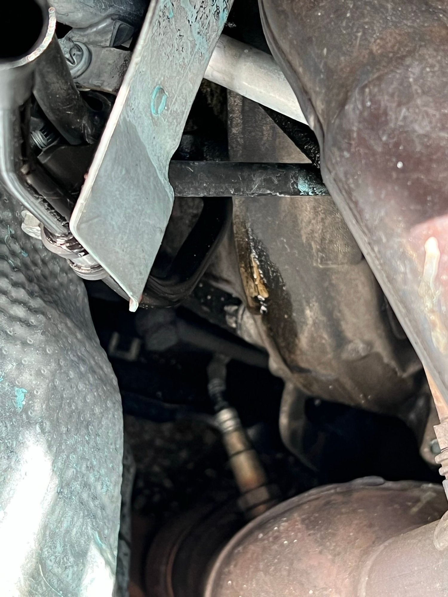 W203 C230K leak from bellhousing Forums