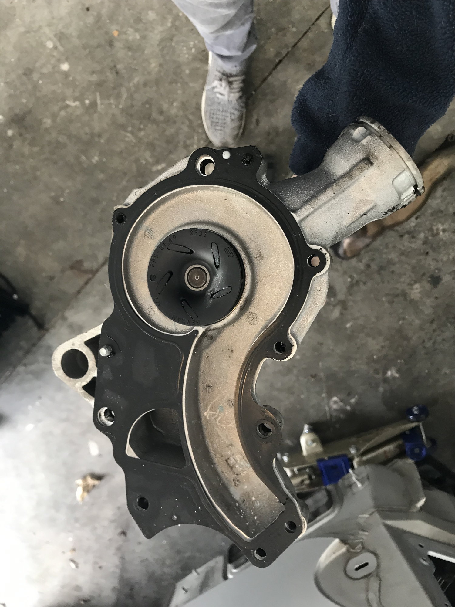 Engine - Intake/Fuel - 2007 Mercedes E63 M156 Water Pump C63 A1562000601 - Used - 2007 to 2010 Mercedes-Benz E63 AMG - Cincinnati, OH 45211, United States