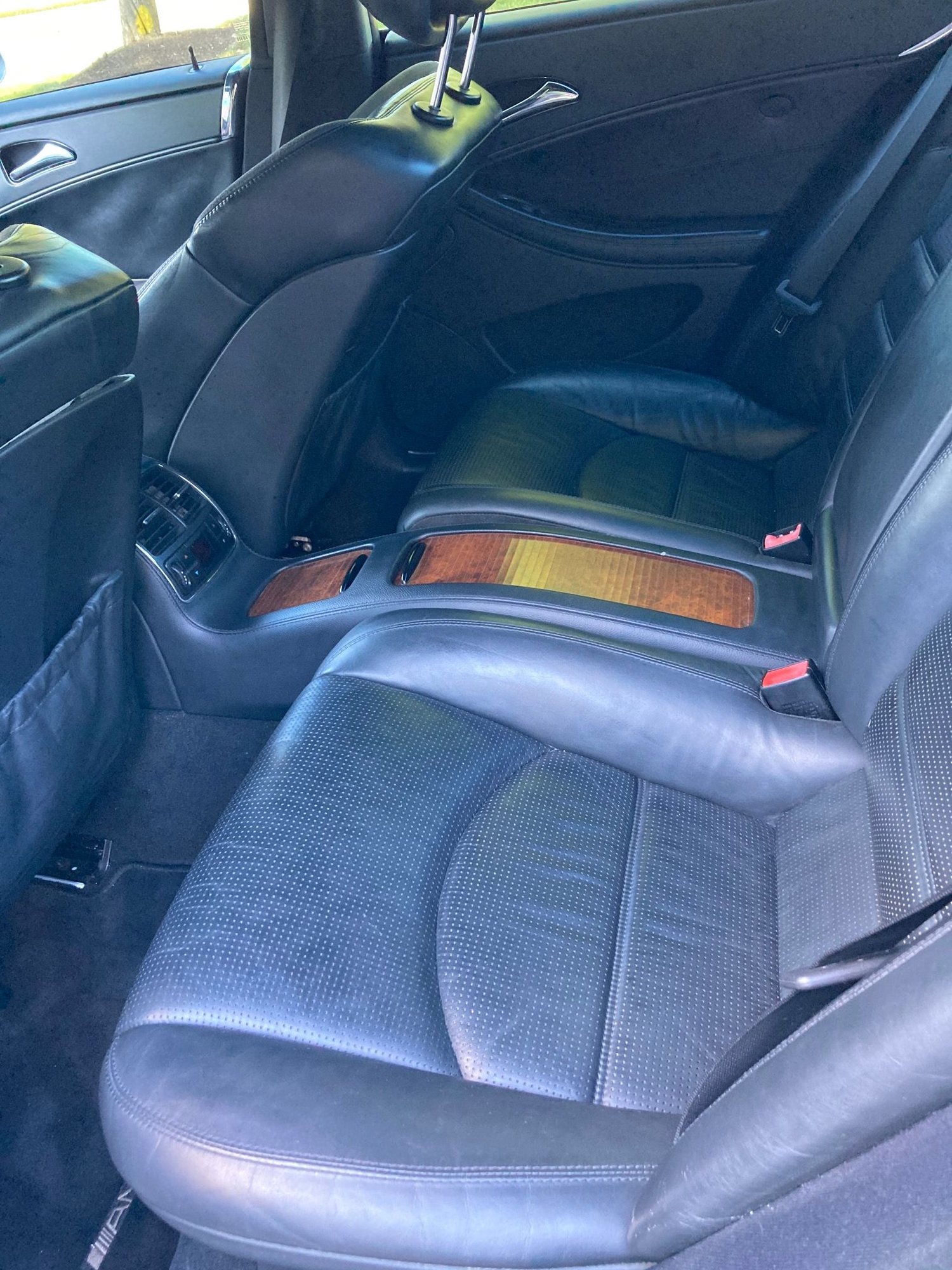 2008 Mercedes-Benz CLS63 AMG - 2008 CLS63 AMG - CLEAN - Used - VIN WDDDJ77X28A123630 - 104,000 Miles - 8 cyl - 2WD - Automatic - Sedan - Silver - Dayton, OH 45419, United States