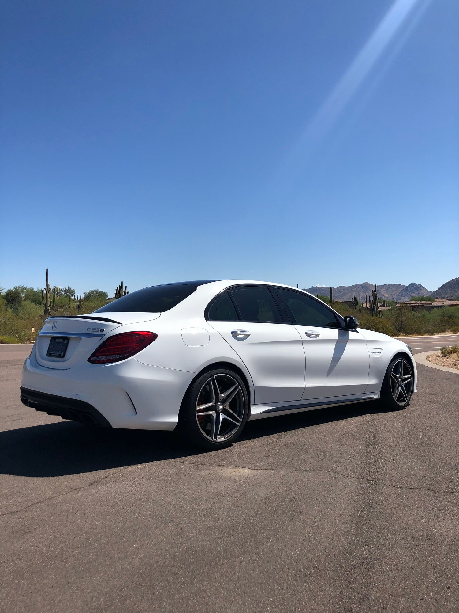 2016 Mercedes-Benz C63 AMG S - 2016 Mercedes C63 S AMG CPO - Used - VIN 55SWF8HB3GU111679 - 20,000 Miles - 8 cyl - 2WD - Automatic - Sedan - White - Scottsdale, AZ 85255, United States