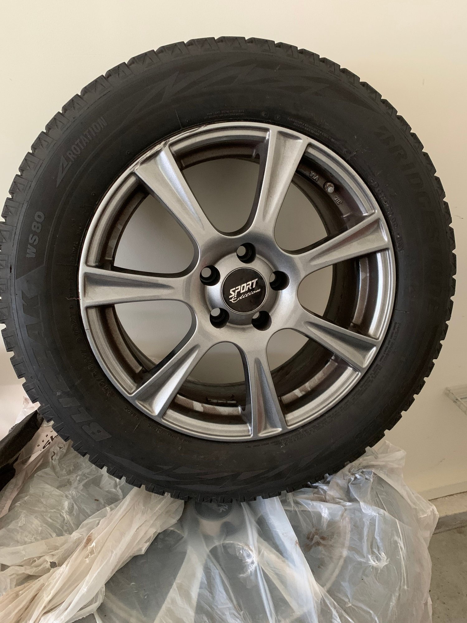 Wheels and Tires/Axles - 235/60R-17 Bridgestone Blizzak-WS80 Winter Snow Tires with rims - Used - 2010 to 2020 Mercedes-Benz GLK350 - Durham, NH 03824, United States