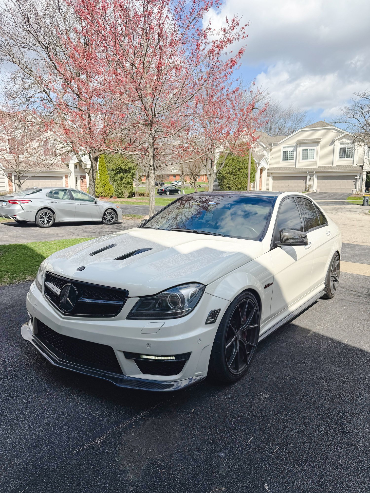 2013 Mercedes-Benz C63 AMG - 13 C63 AMG Supercharged - Used - VIN WDDGF7HB1DA831766 - Chicago, IL 60604, United States