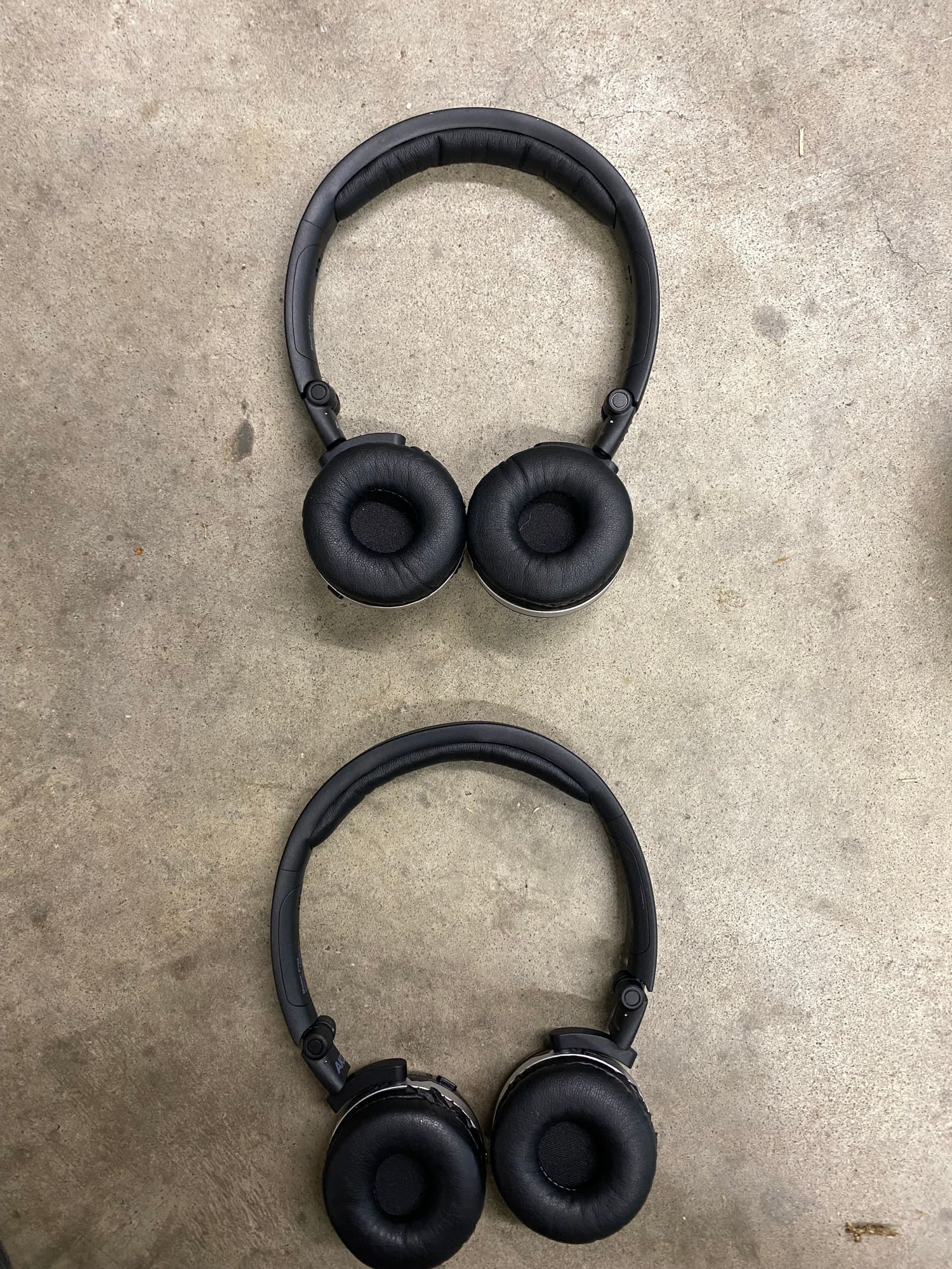 Audio Video/Electronics - Pair of MB BT Headphones - Used - All Years Mercedes-Benz All Models - Lake Wylie, SC 29710, United States