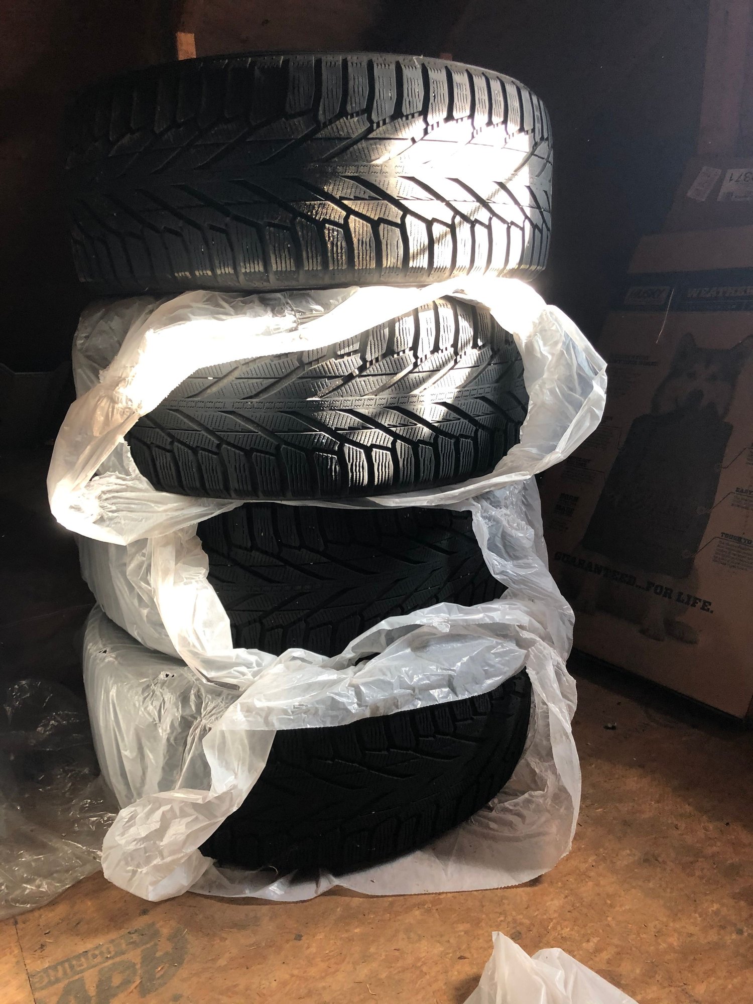 Wheels and Tires/Axles - Set of Nokian Hakkapeliitta R2 SUV Tires [275/55/19] - Used - 2013 to 2016 Mercedes-Benz GL450 - Leominster, MA 01453, United States