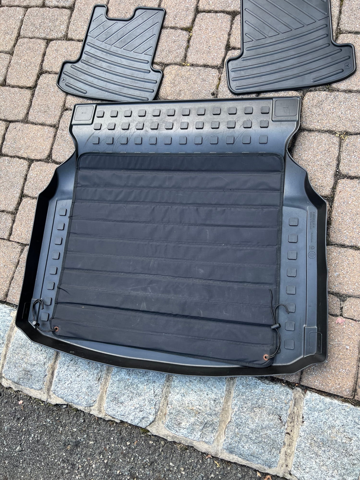 Interior/Upholstery - NJ: W204 C-Class Coupe All Weather Mats and Trunk Mat - Used - 2012 to 2015 Mercedes-Benz C63 AMG - Waldwick, NJ 07463, United States