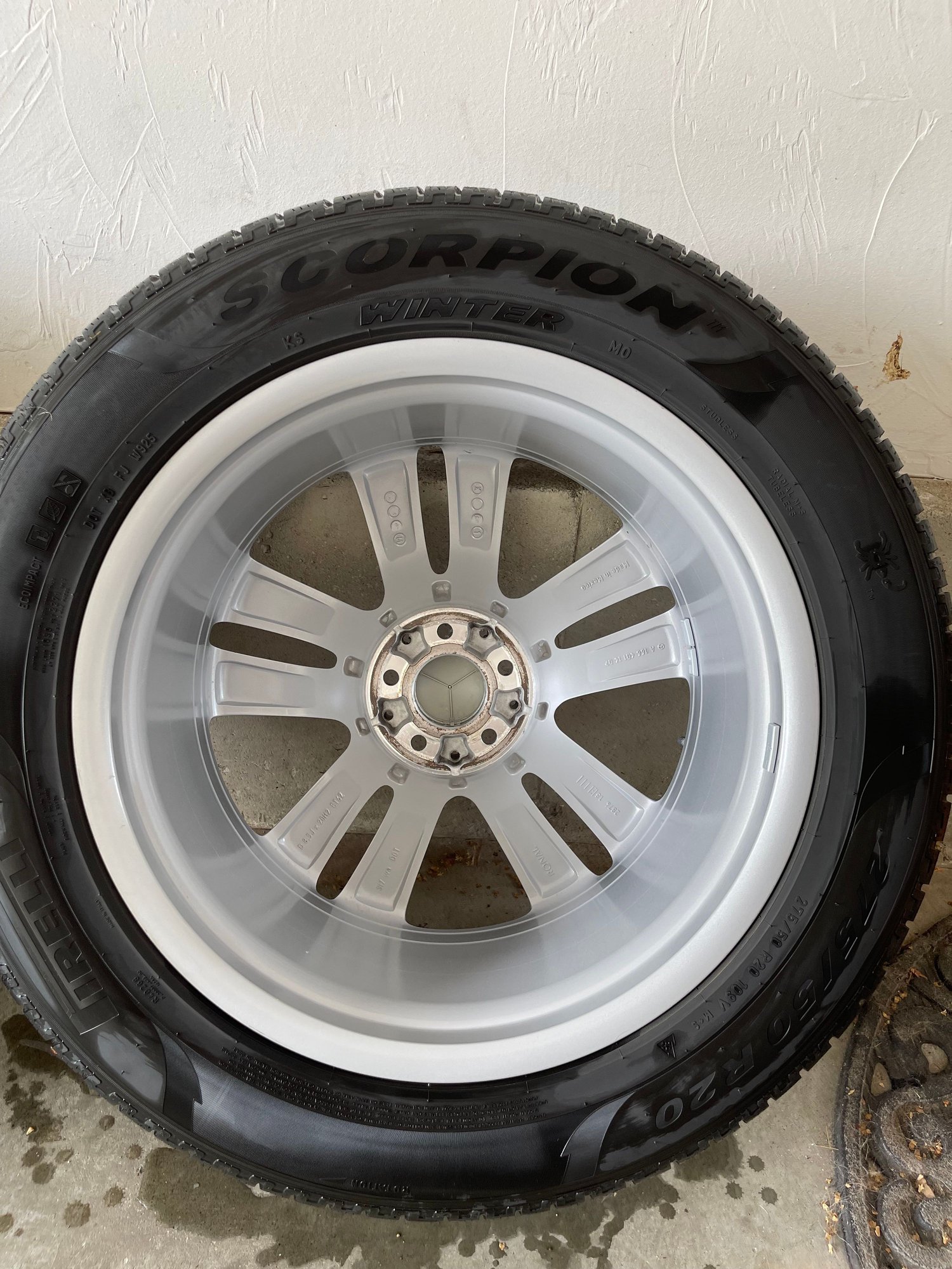 Wheels and Tires/Axles - GL/GLS Factory Winter Wheel & Tire Set - Used - All Years Mercedes-Benz GLS-Class - All Years Mercedes-Benz GL450 - Leominster, MA 01453, United States