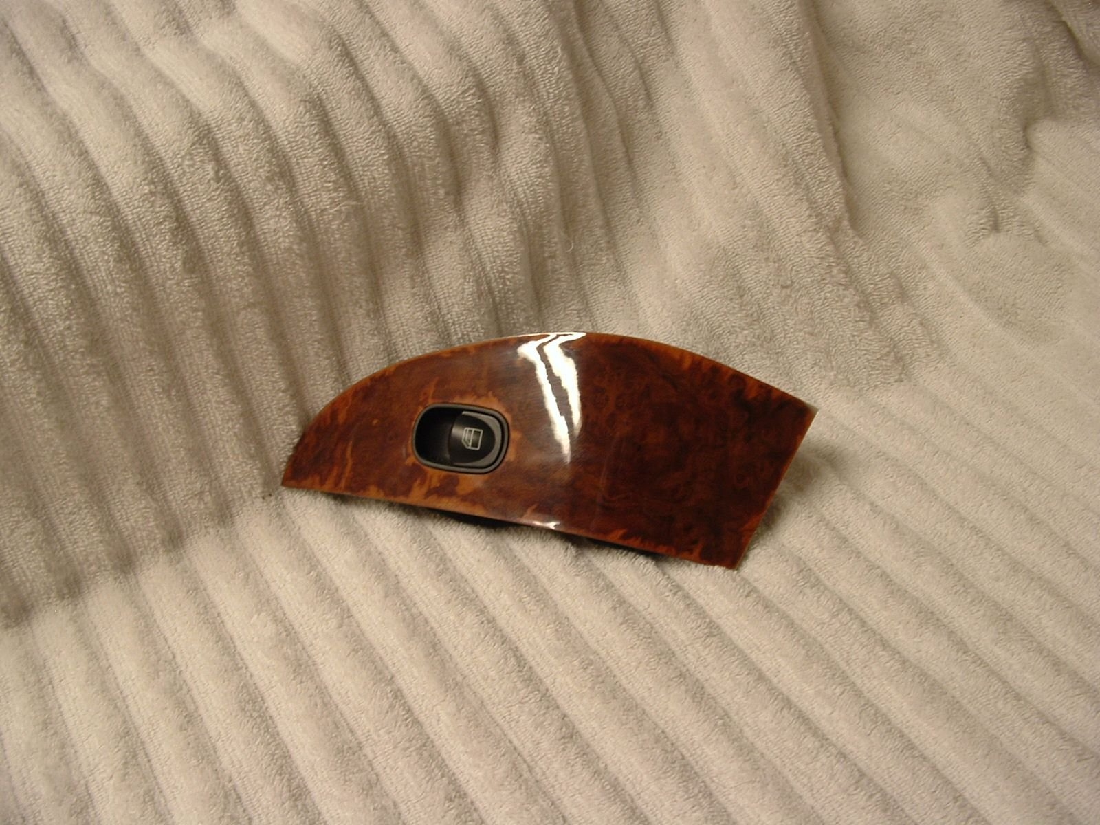 Interior/Upholstery - FLAWLESS OEM PASSENGER'S SIDE POWER WINDOW SWITCHES MODULE - Used - 2004 Mercedes-Benz CLK320 - Altamonte Springs, FL 32701, United States
