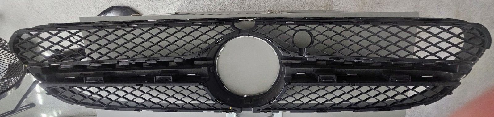 Exterior Body Parts - 2015 Mercedes S63 coupe C217 OEM  front grille -liek new - Used - 2014 to 2027 Mercedes-Benz S63 AMG - Aurora, CO 80016, United States