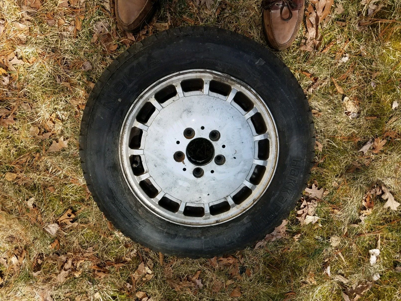 Wheels and Tires/Axles - 4 rims (and crappy tires) from a 1989 300E - Used - 1989 Mercedes-Benz 300E - Dartmouth, MA 02748, United States