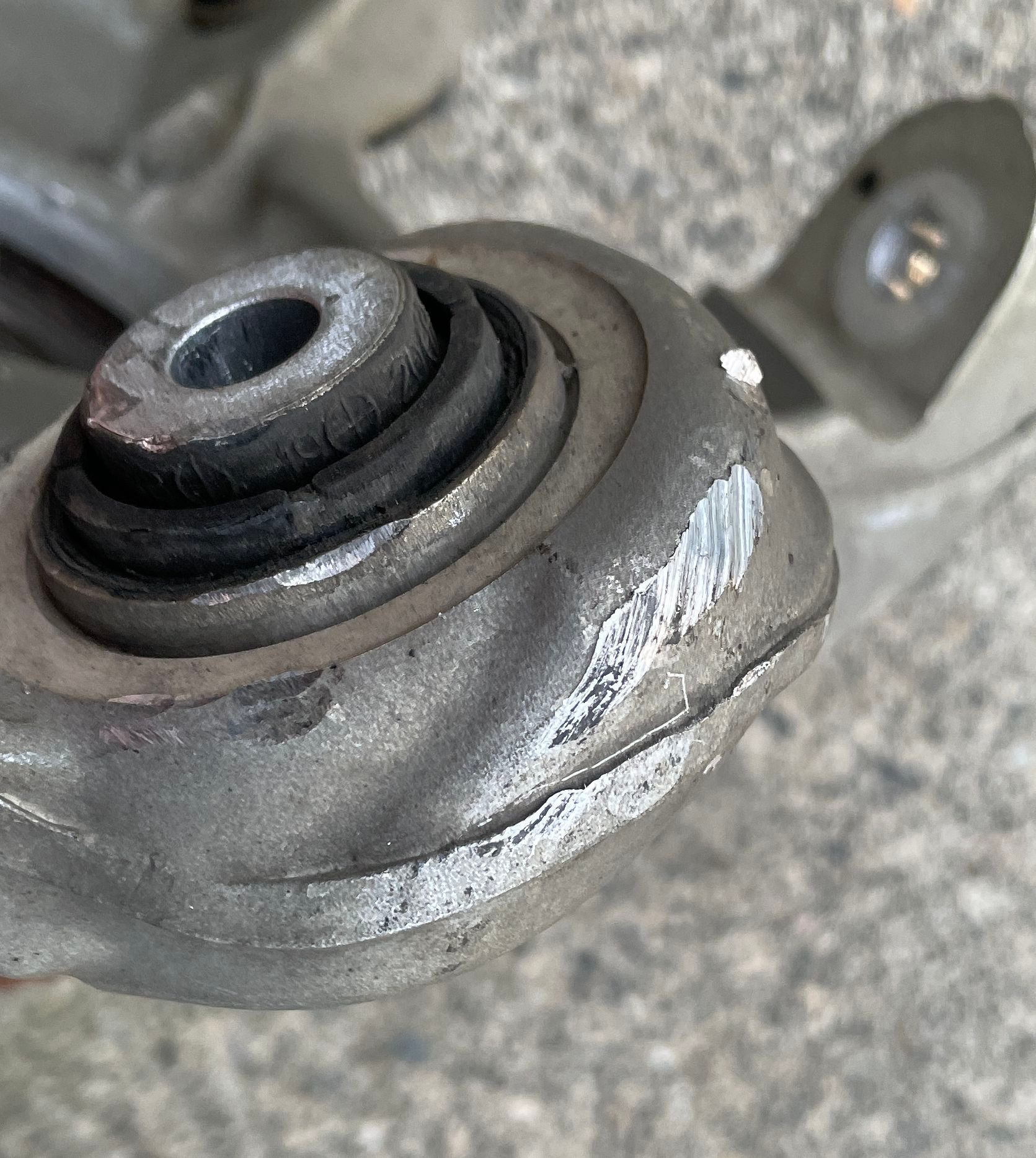 Drivetrain - 2018+ E63 / GLC63 rear left hub/knuckle/wheel bearing assembly A213350550764 - Used - 2018 to 2021 Mercedes-Benz E63 AMG - 2018 to 2021 Mercedes-Benz E63 AMG S - 2018 to 2021 Mercedes-Benz GLC63 AMG - Portland, OR 97005, United States