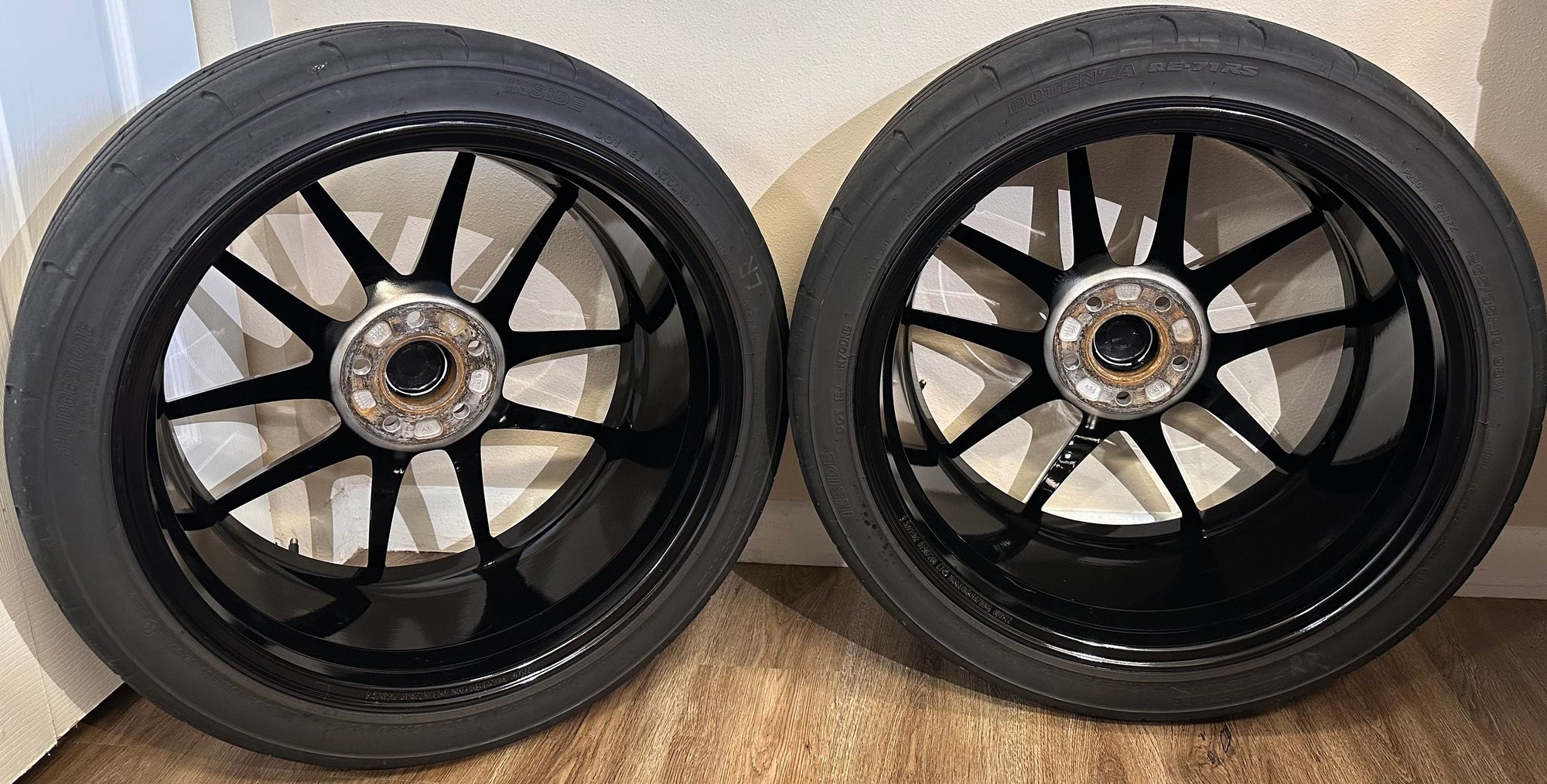 Wheels and Tires/Axles - C63S sedan OZ Leggara and bridgestone RE71RS - Used - -1 to 2027  All Models - Fort Myers, FL 33901, United States
