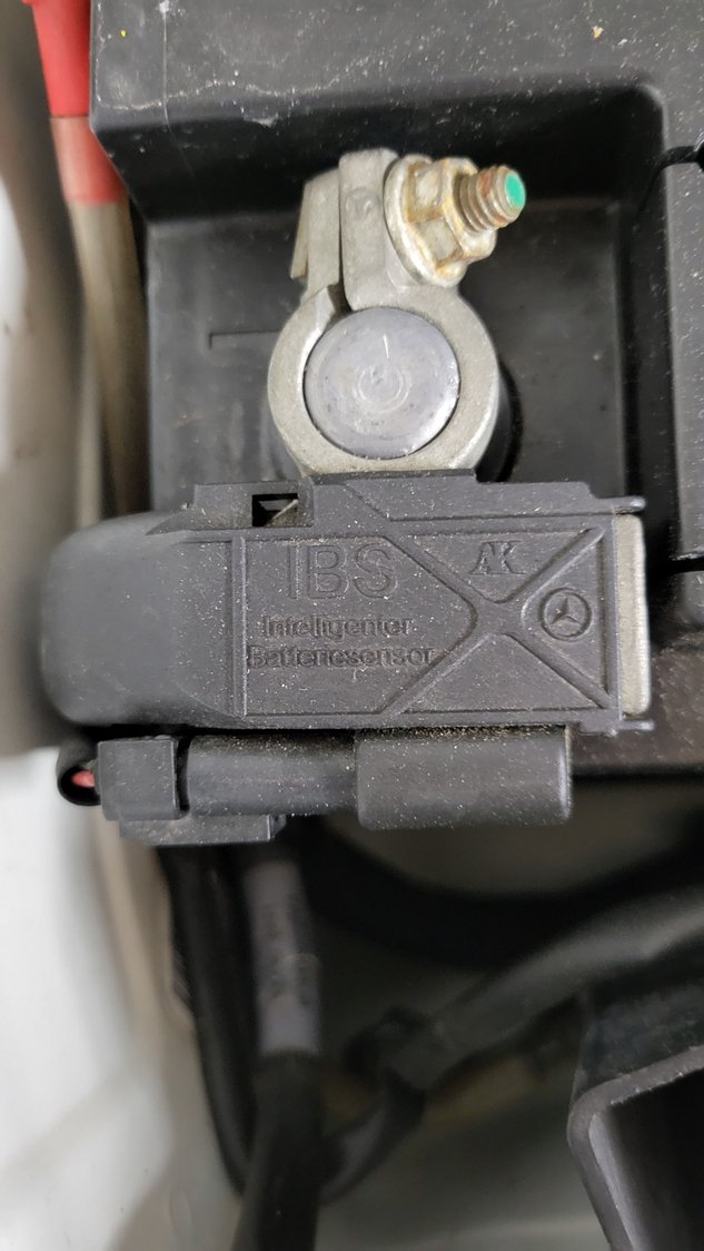 IBS. Sister's late model W203 has conventional Alt, so she shouldn't have this?
