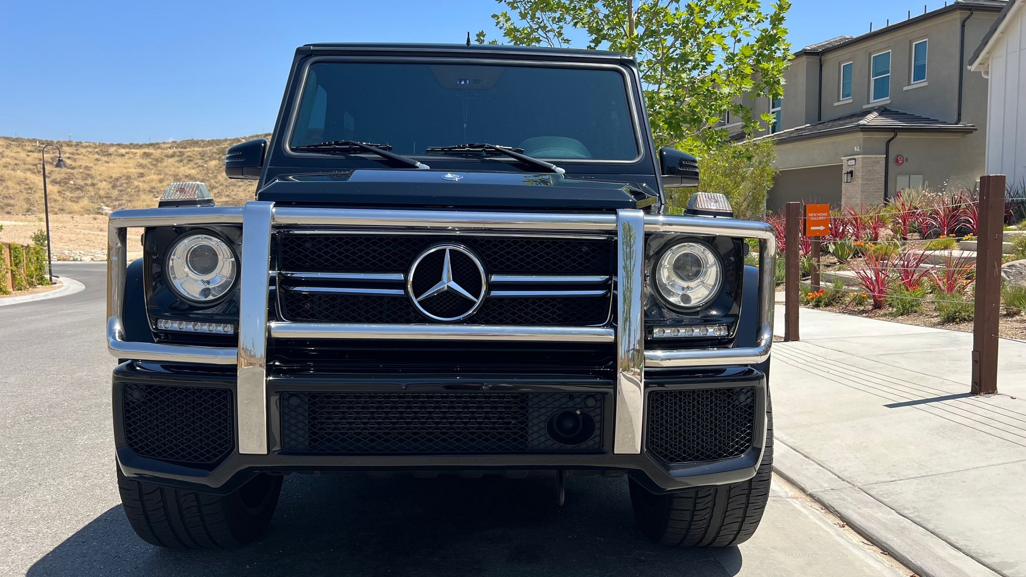 2014 Mercedes-Benz G63 AMG - 2014 Mercedes-Benz G-Wagen G63 AMG 77k miles Excellent Condition - Used - VIN WDCYC7DF6EX221340 - 8 cyl - 4WD - Automatic - SUV - Black - Santa Clarita, CA 91350, United States
