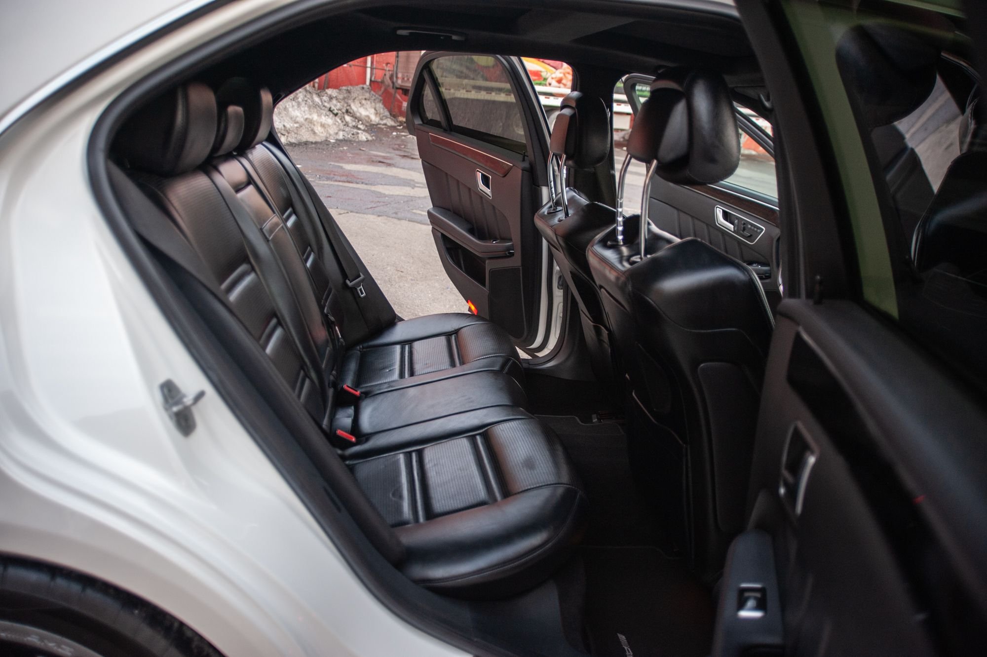 2013 Mercedes-Benz E63 AMG - 2013 E63 Sedan - P30 Package, Carbon Ceramic Brakes, Dynamic Massaging Seat - Used - VIN WDDHF7EBXDA723252 - 49,500 Miles - 8 cyl - 2WD - Automatic - Sedan - White - Long Island, NY 11758, United States
