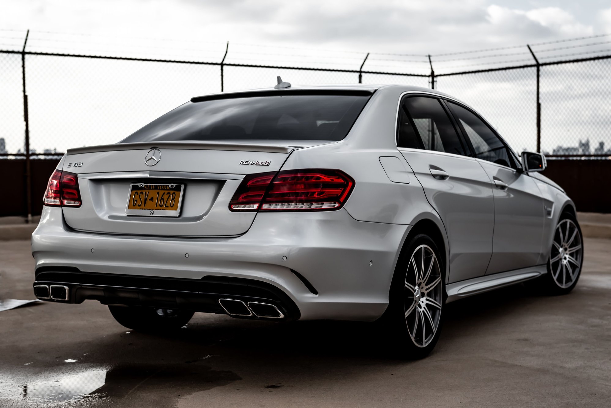 2014 Mercedes-Benz E63 AMG - 2014 Mercedes Benz E63 RENNtech - Used - VIN WDDHF9CB8EA940332 - 8 cyl - AWD - Automatic - Sedan - Silver - Queens, NY 11378, United States