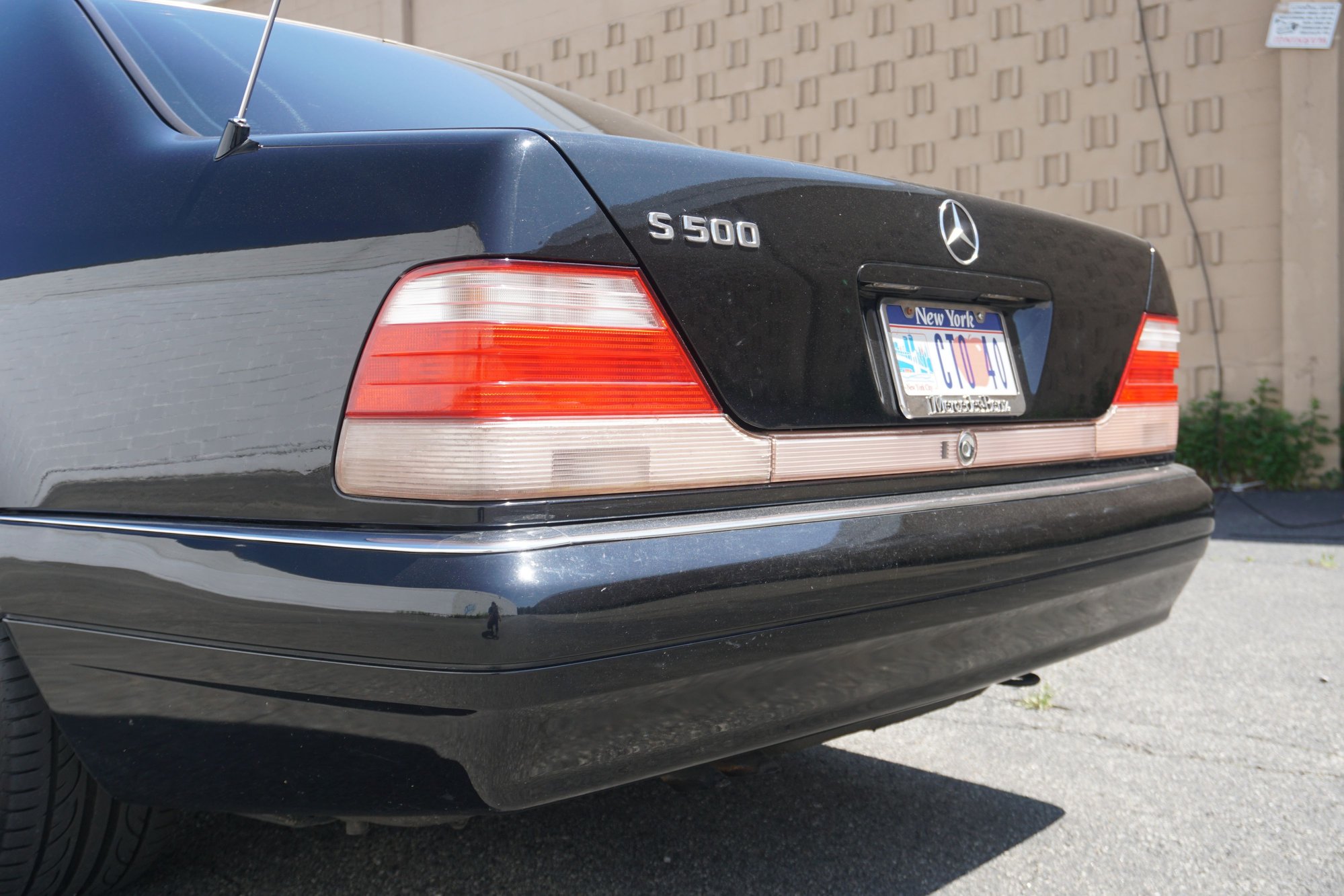 1997 Mercedes-Benz S500 - FS 1997 Mercedes Benz S500 Low Miles, Black on Black - Used - VIN WDBGA51G2VA348080 - 75,800 Miles - 8 cyl - 2WD - Automatic - Sedan - Black - Rego Park, NY 11374, United States