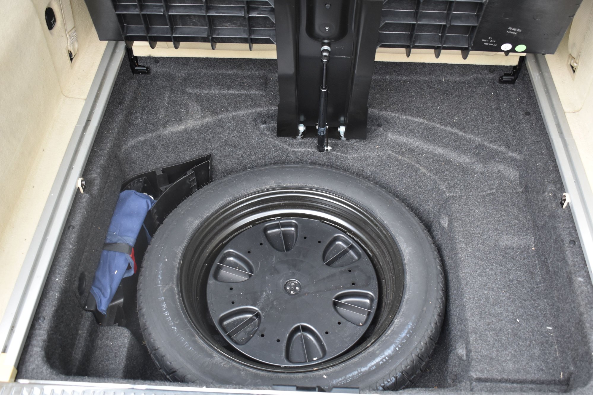 2004 Mercedes-Benz E500 - Loaded E500 Wagon on Carlsson Wheels - Used - VIN WDBUH83J04X160615 - 102,053 Miles - 8 cyl - AWD - Automatic - Wagon - Black - Bayport, NY 11705, United States