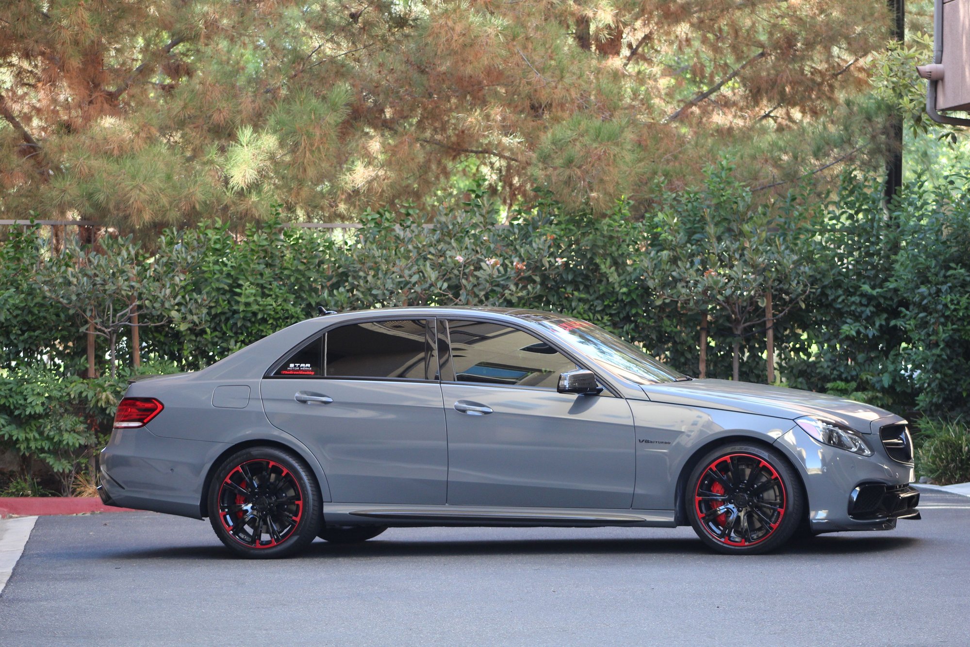 2014 Mercedes-Benz E63 AMG S - 2014 Mercedes Benz E63S - Used - VIN WDDHF7GB5EA910722 - 67,600 Miles - 8 cyl - 4WD - Automatic - Sedan - Silver - Irvine, CA 92612, United States
