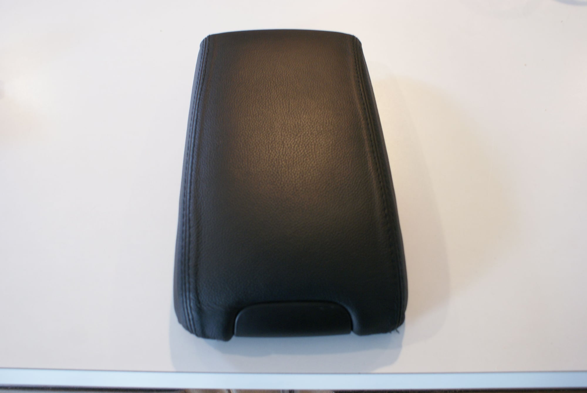 Interior/Upholstery - Leather Console Lid - W203 Facelift - Used - 2005 to 2006 Mercedes-Benz C-Class - North Chesterfield, VA 23236, United States