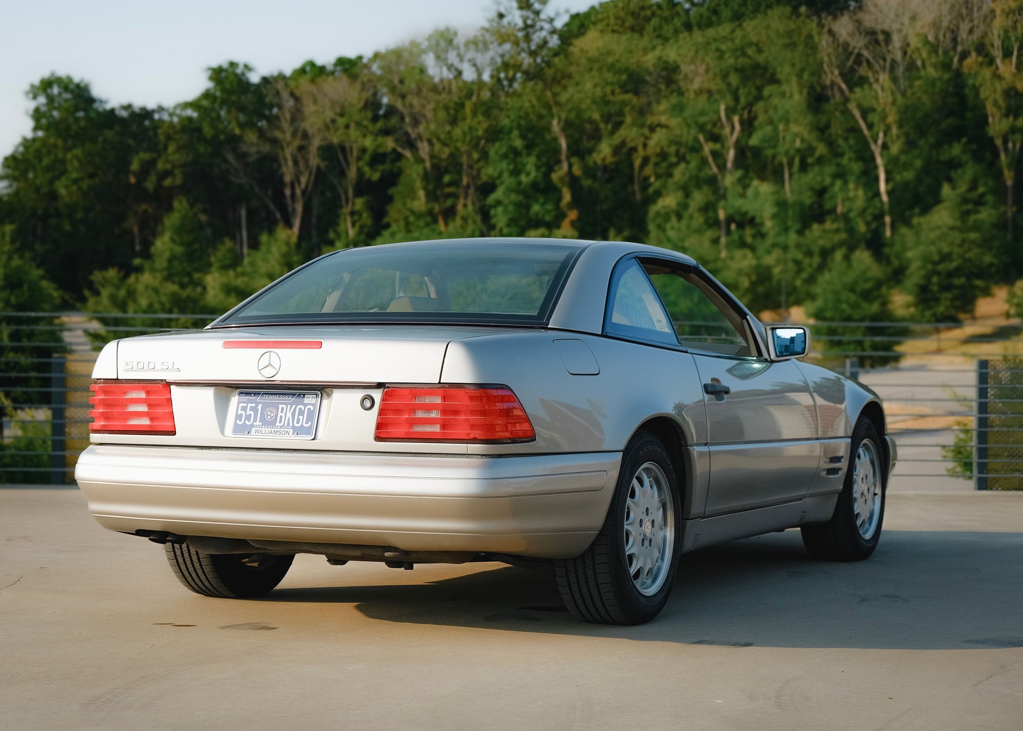 1998 Mercedes-Benz SL500 - 1998 Mercedes-Benz SL500 w/ Pano Top - Used - VIN WDBFA67F6WF157394 - 52,900 Miles - 8 cyl - 2WD - Automatic - Convertible - Gold - Franklin, TN 37067, United States