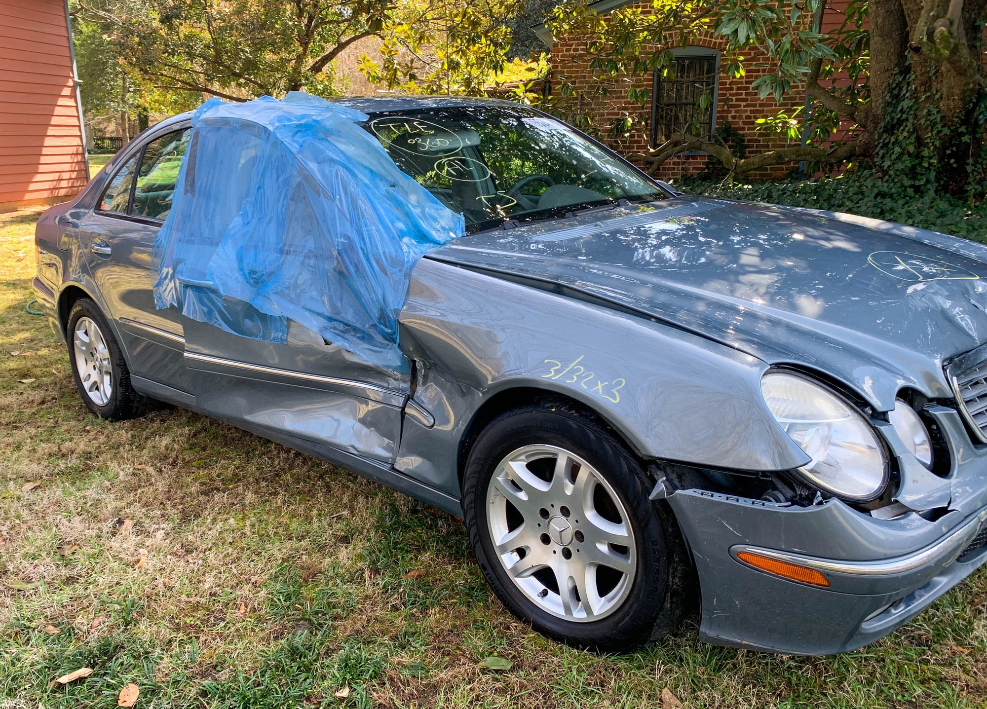 2005 Mercedes-Benz E320 - Low miles E320 CDI runs well, but wrecked. - Used - VIN wdbuf26j95a769723 - 122,409 Miles - 6 cyl - 2WD - Automatic - Sedan - Gray - Richmond, VA 23227, United States