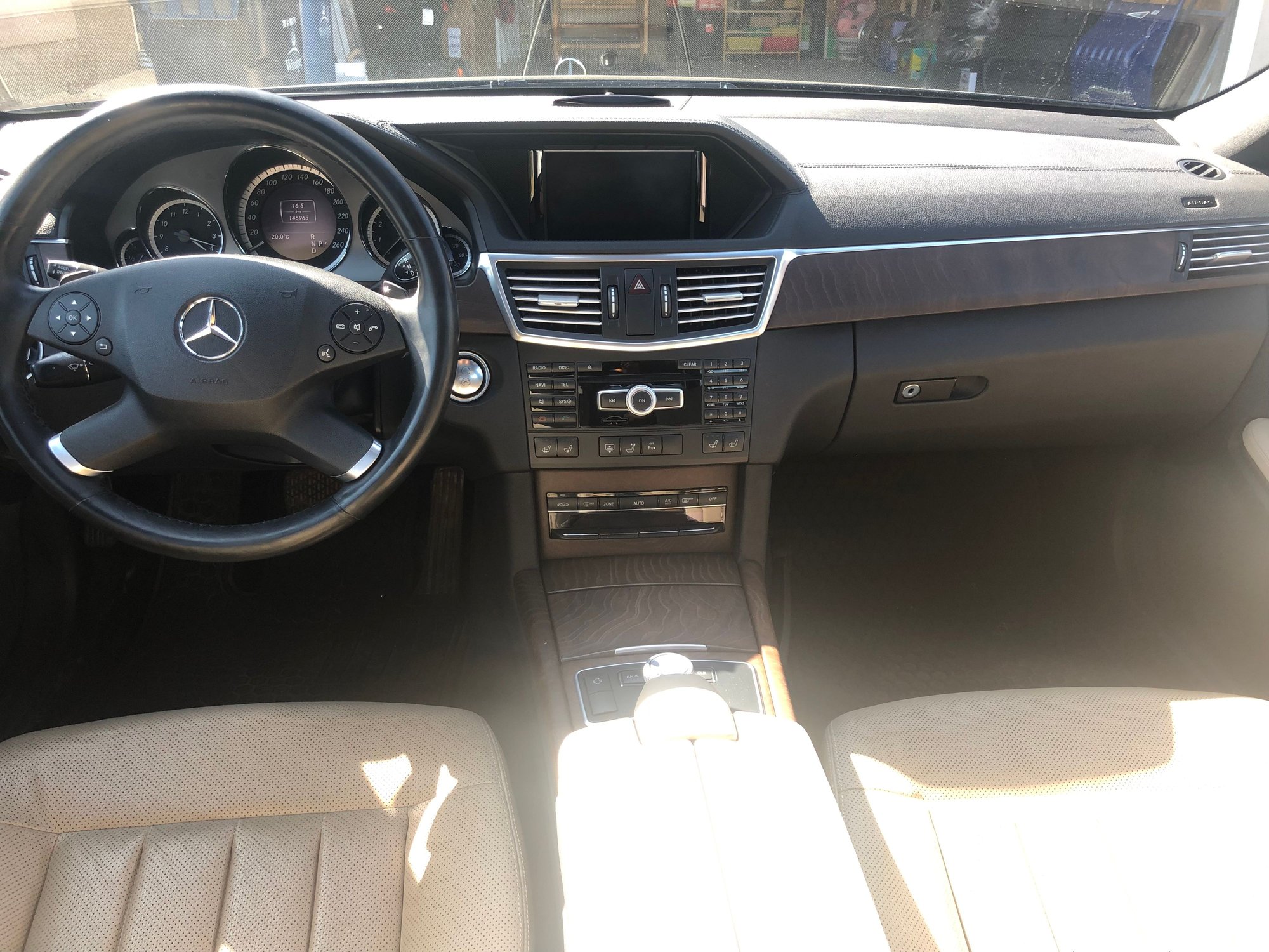 Interior/Upholstery - WTB new Steering wheel complete setup - New or Used - All Years Mercedes-Benz E350 - Winnipeg, MB R2P1N6, Canada